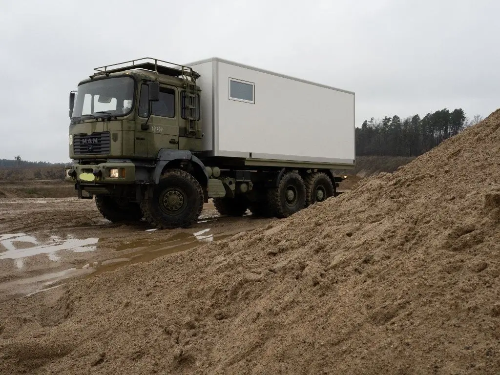 Kamper wyprawowy MAN 6x6 2