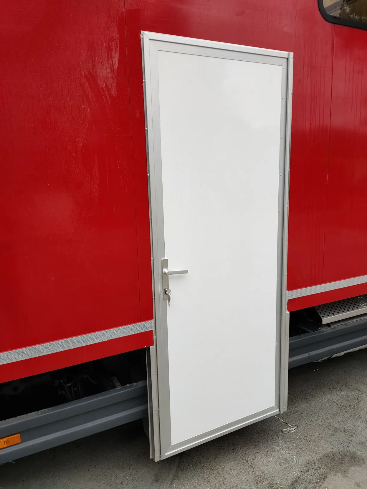 Installation of lowered doors 3